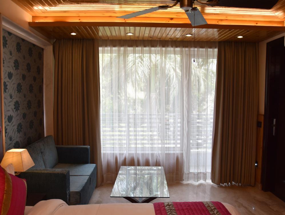 Wood Castle Grand Hotell New Delhi Exteriör bild