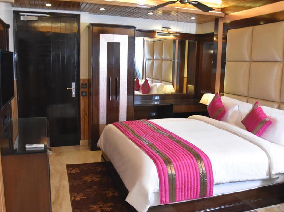 Wood Castle Grand Hotell New Delhi Exteriör bild